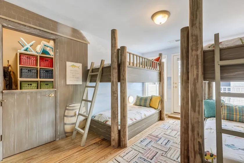 Sunset Island Strandhaus mit 3 großen Terrassen, 75'' TV, kurzer Weg zu Annehmlichkeiten - Image 1