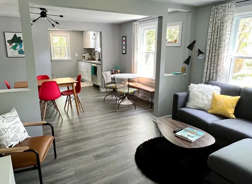 Retro Charm Near DT Madison & Lake Monona - Image 1