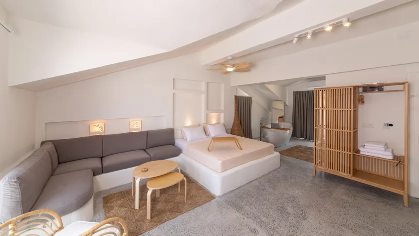 L'olive Homes Bohemian Stay Penthouse - Image 1