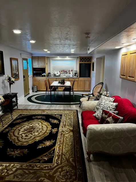 Smart Home Near Flight Park - Image 1