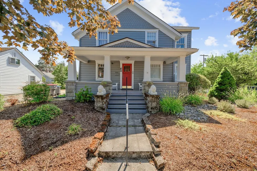 Luxury McMinnville Craftsman • Walk to 3rd St • Hot Tub + Fire Pit - Image 1