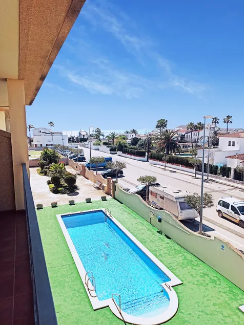 On the coast with parking, a swimming pool, and ocean views - Image 1