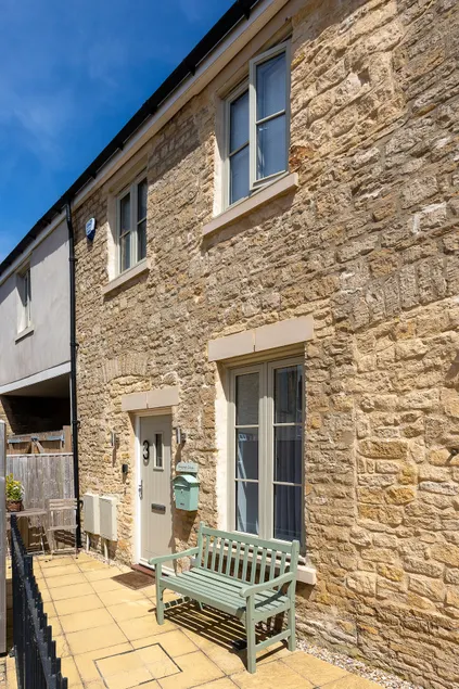 Beautiful Honeycomb Cottage in heart of Cotswolds - Image 1