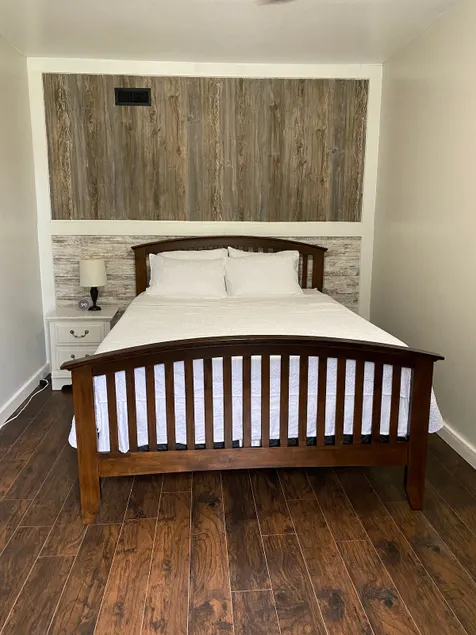 Canton Cottage- Modern Farmhouse 2 Bedroom - Image 1