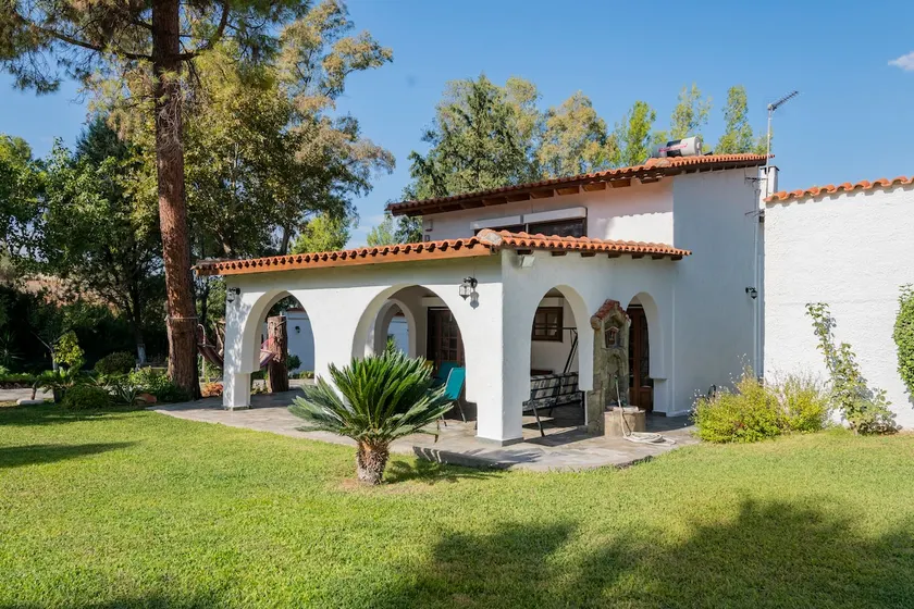 Villa by the sea with a large garden and for the disabled - Image 1
