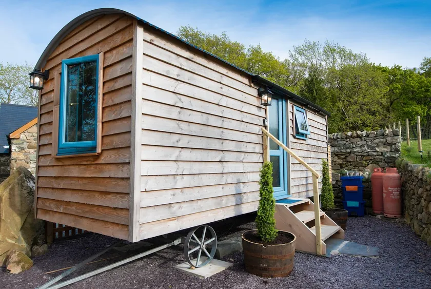 Cwt y Gader Shepherds Hut.Free parking on premises - Image 1