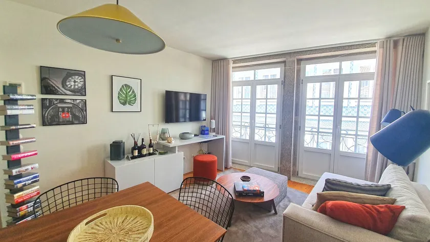 LovelyStay - Flower Stylish Apartment - Image 1