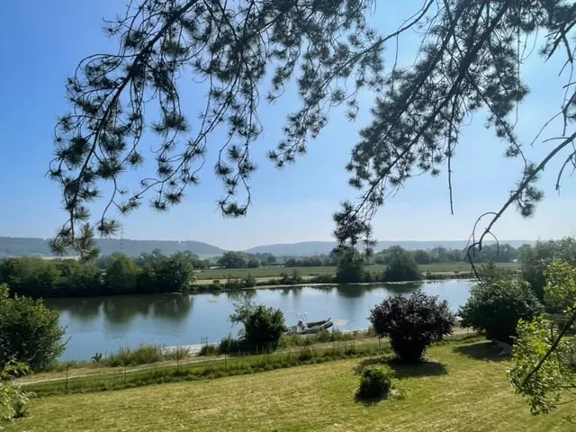 Gîte Seine et Nature Le Chalet - Image 1