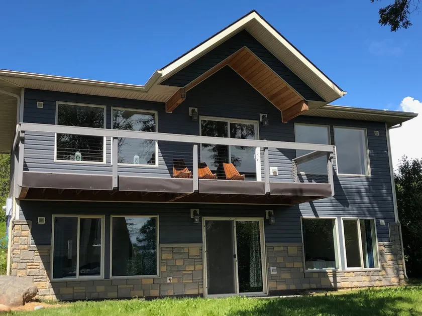 Sleeps 10 w/8 beds Near Kachemak Bay! - Image 1