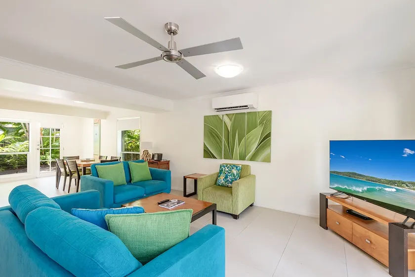 Sandy Beach 12, a 3 bed pool view Noosaville villa - Image 1