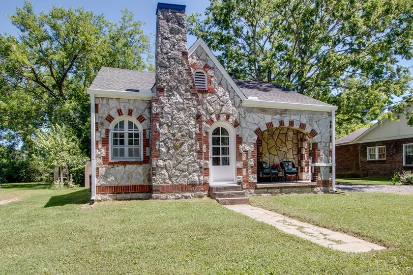 Cozy 2BR/2BA Home – Fast Wi-Fi, Fenced Yard, MTSU - Image 1