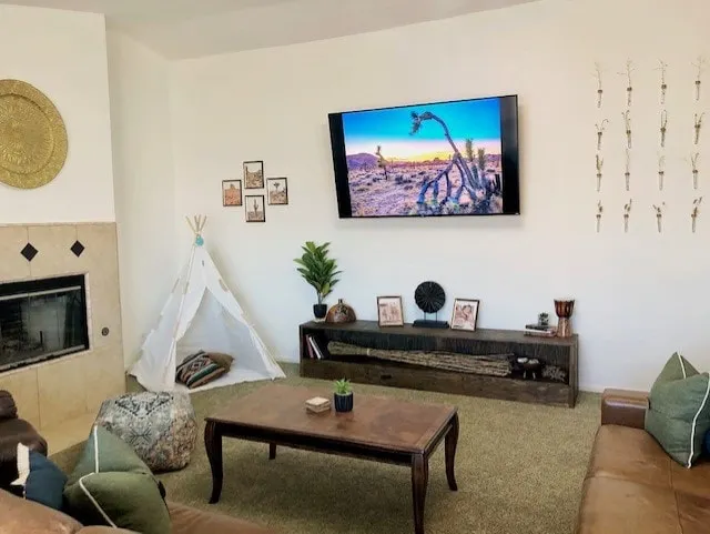 *RARE FIND* GREAT LOCATION*BREWSTER PARK*GAMEROOM* - Image 1