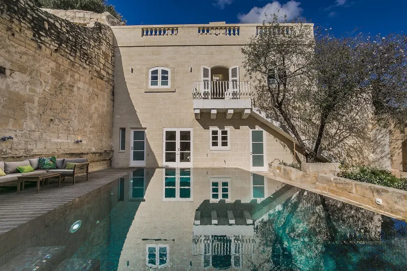 Jasmine Suite - Image 1