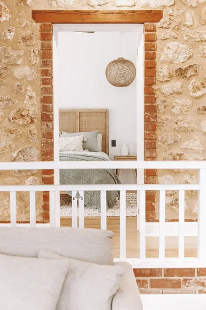 Hidden gem amongst the wineries, rustic + luxury - Image 1