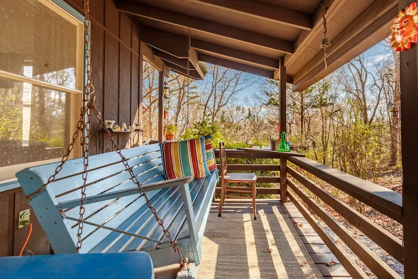 Koi Cottage- 3-bed, 2-bath- Cozy, Newly Renovated! - Image 1