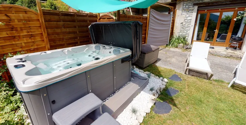 L'Horizon & SPA - Outdoor Spa, View and Nature - Image 1