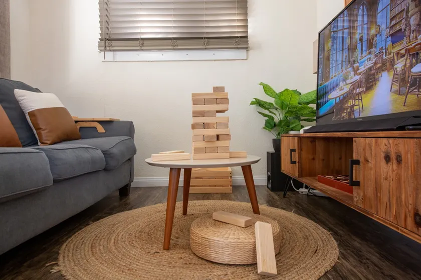 Sunny Home | Minutes to LAX, SoFi & The Forum - Image 1