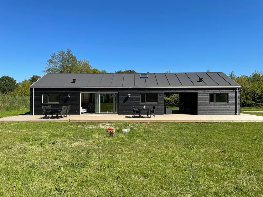 New quality cottage close to beach and golf course - Image 1
