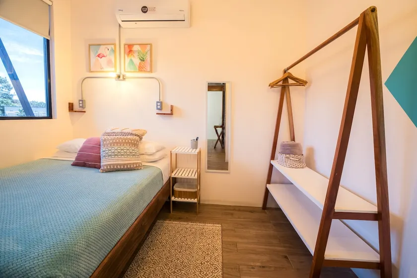 Elegant Industrial Loft, Sleeps 2 - Image 1