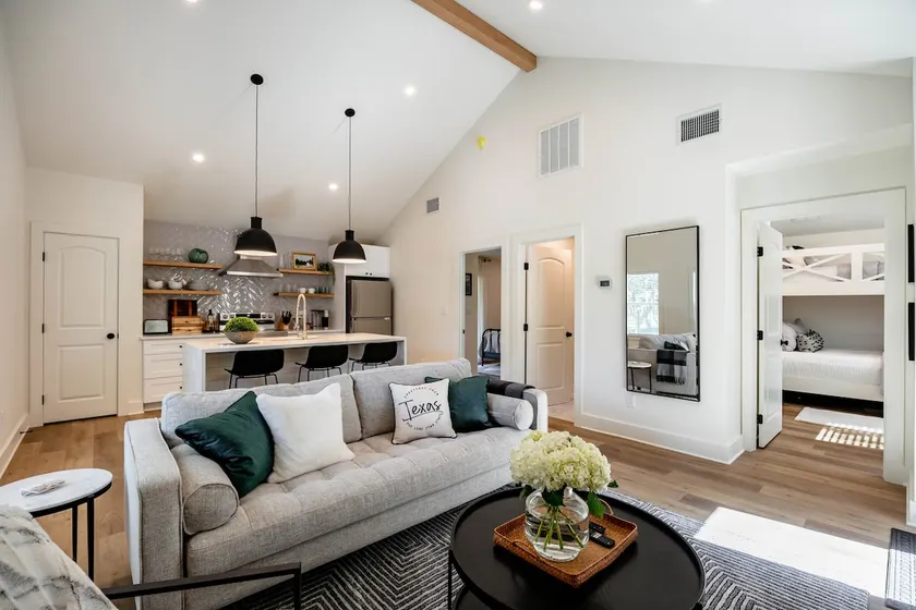 The Remy Cottage near wedding venues & breweries - Image 1