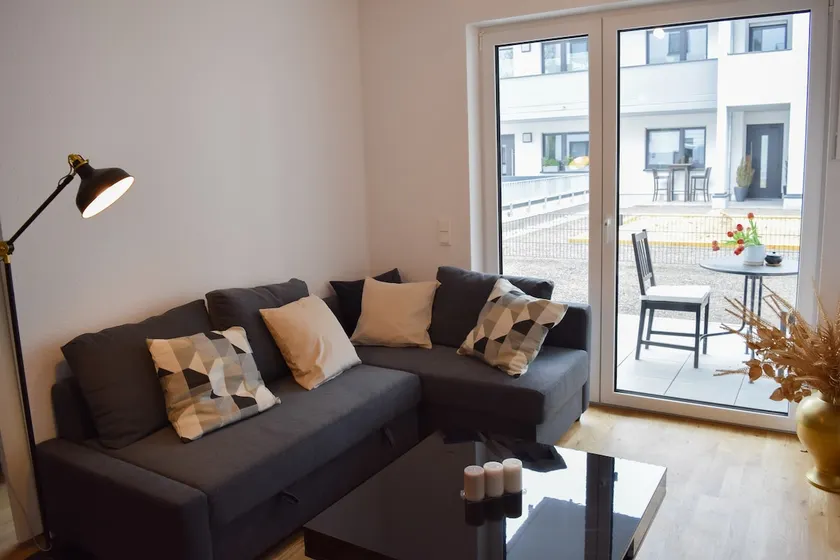 Lovely condominium with terrace & parking - Image 1