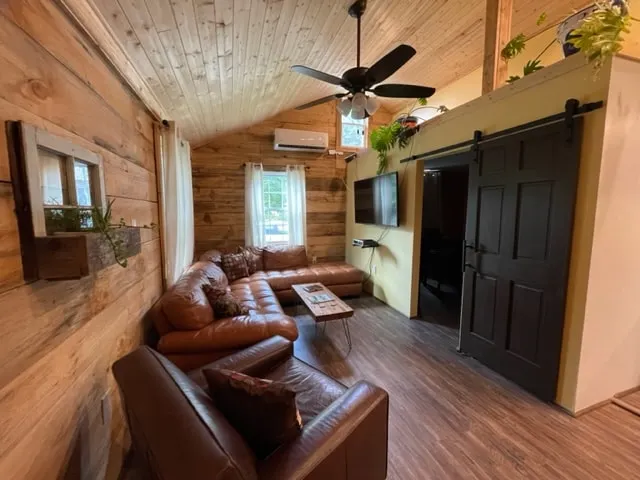 Cottage on Clymer - Image 1