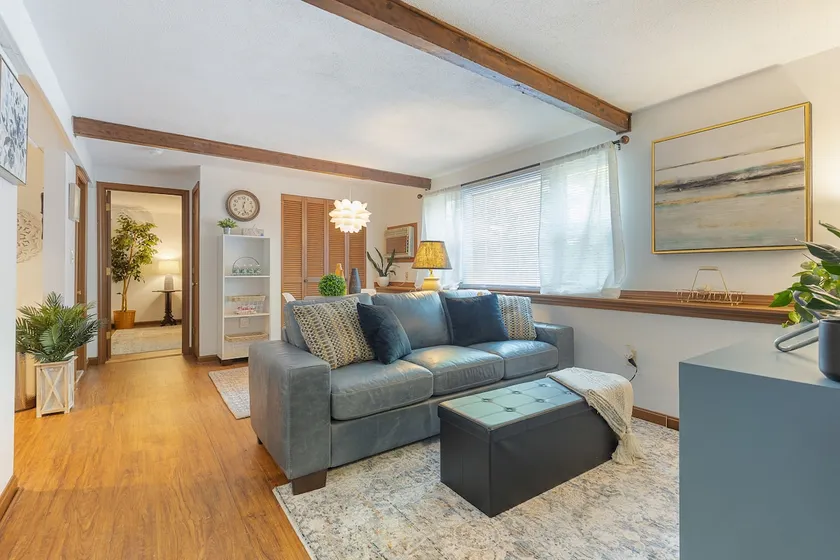 Cozy Quiet Clean Budget 1 Bedroom Apartment - Image 1