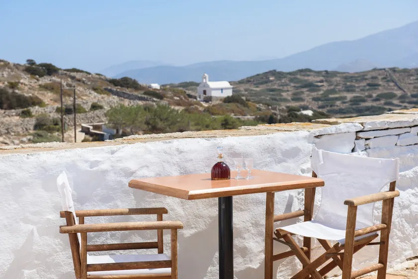 Kastri Apartment at Vroutsi -Amorgos - Image 1