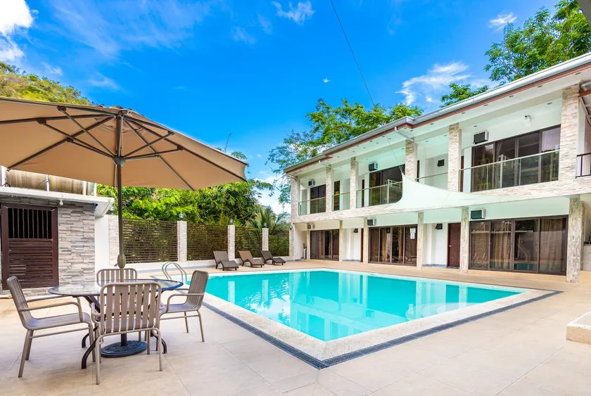 Jewel Palace Hot Spring Resort - Private Resort - Image 1