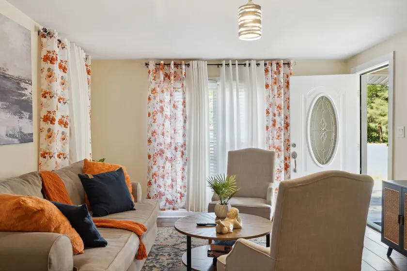Quiet Stay| Whitewater Retreat| 1.5 mil to Airport - Image 1