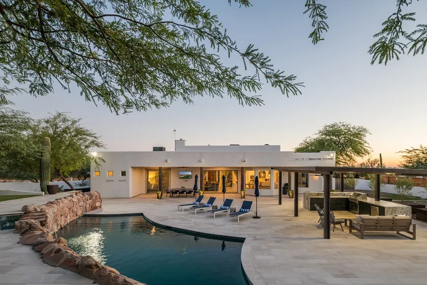 True Entertainers Paradise in North Scottsdale - Image 1