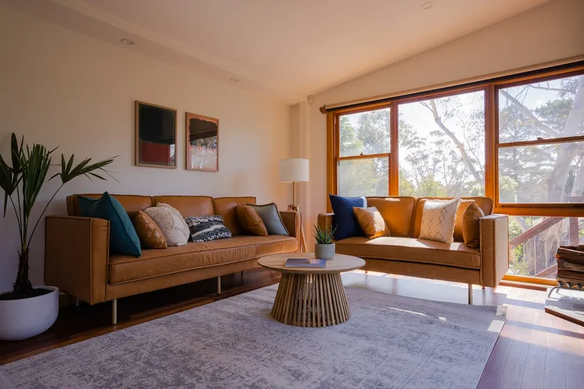 Loftus House // Modern Mountain Living in Katoomba - Image 1