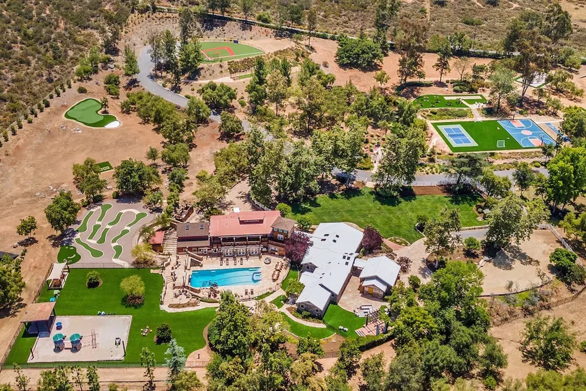 15 Acre Luxury Estate in San Diego - Image 1