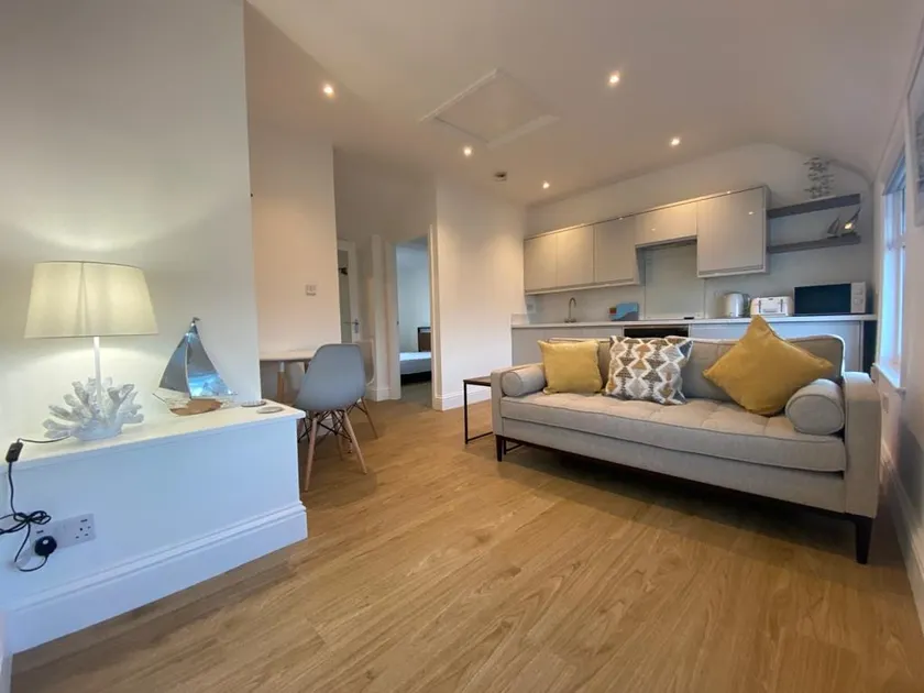 Newly renovated, one bedroom loft in Benllech. - Image 1