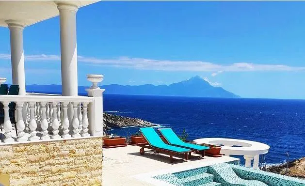 Villa Ulyana Kriaritsi - Athos Sea View & Spa - Image 1