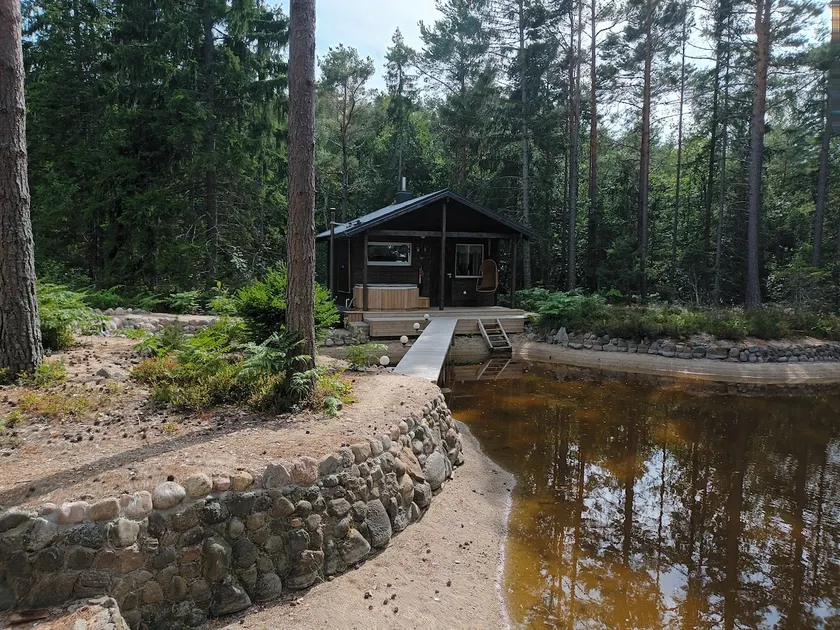 Kuresoo. Sauna house behind the pond - Image 1
