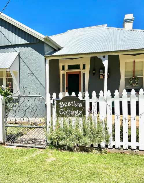 Besties Cottage - Image 1