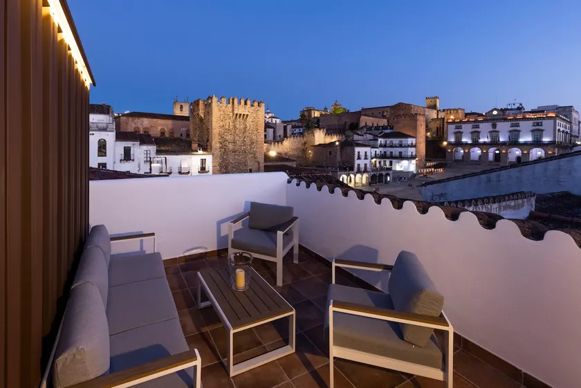 Modern apartment + cozy + views of Plaza Mayor - Image 1
