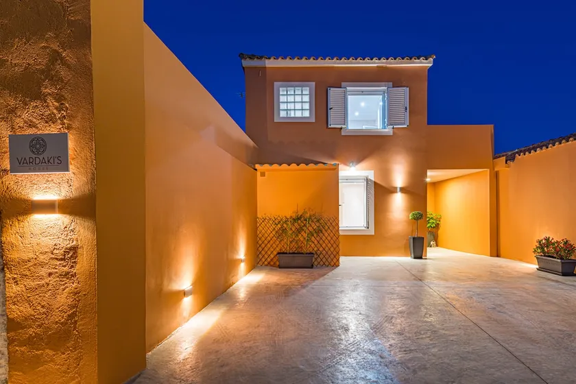 Vardakis house - 5 minutes from the famous Shipwreck Beach by Villa Mana Gers - Image 1