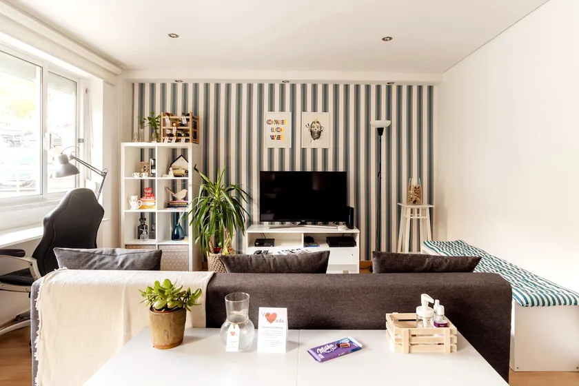 Refurbished, Stylish, Fully Equipped & Work-Ready - Image 1