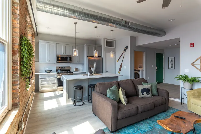 Rhinegeist Condo | Walkable | FREE Streetcar Usage - Image 1