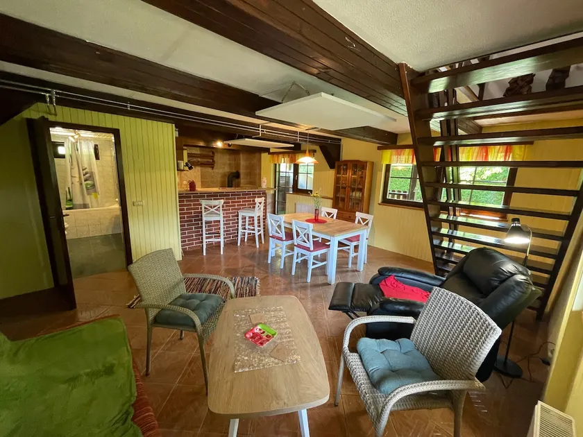 Mr. Bens cottage - Image 1