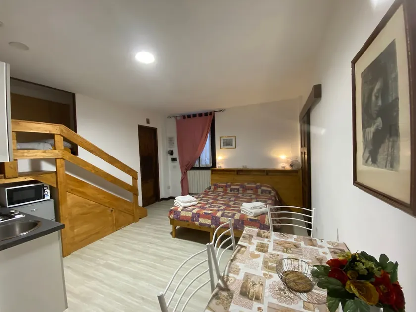 Violetta Studio Apartment - Image 1