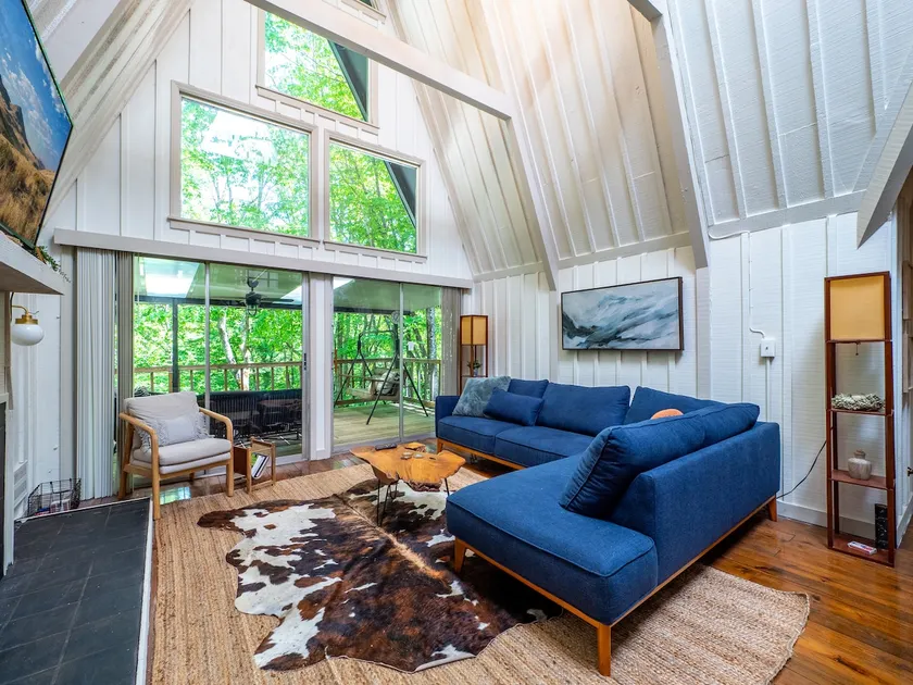 THE AWAY FRAME: Cozy 5 Bdrm A-Frame in the Woods - Image 1