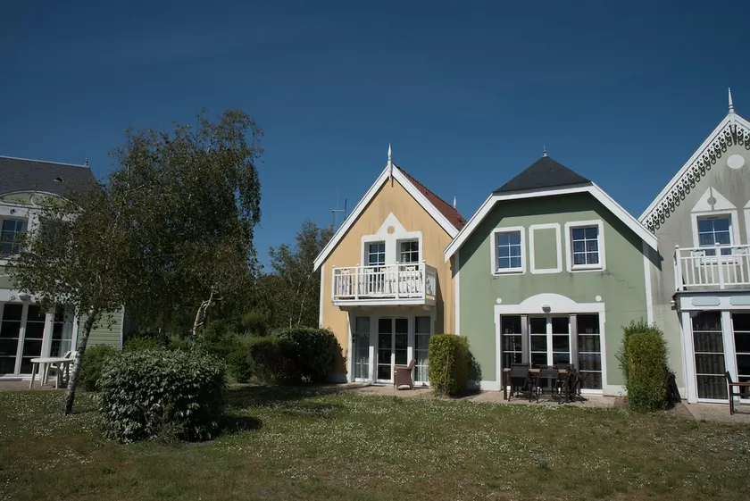 Nice house on golf course, Quend-Plage, Fort-Mahon - Image 1