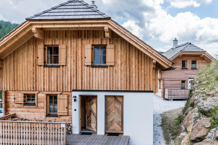 Active Chalet - Image 1