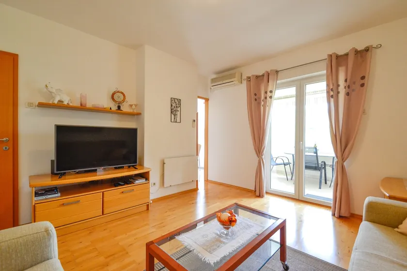 Apartment Gabriela - 200m from beach ! - Image 1