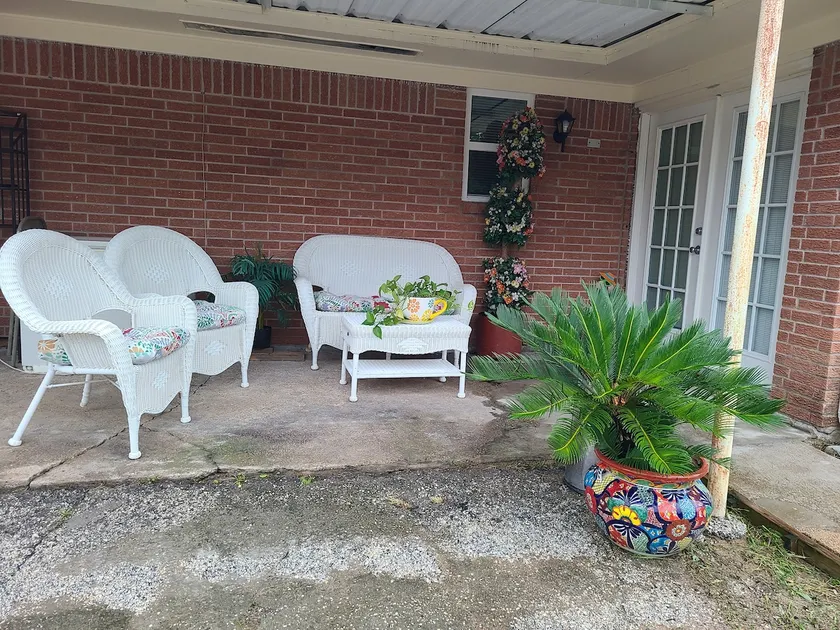 Cozy home gated parking by Tidwell and TC Jester - Image 1