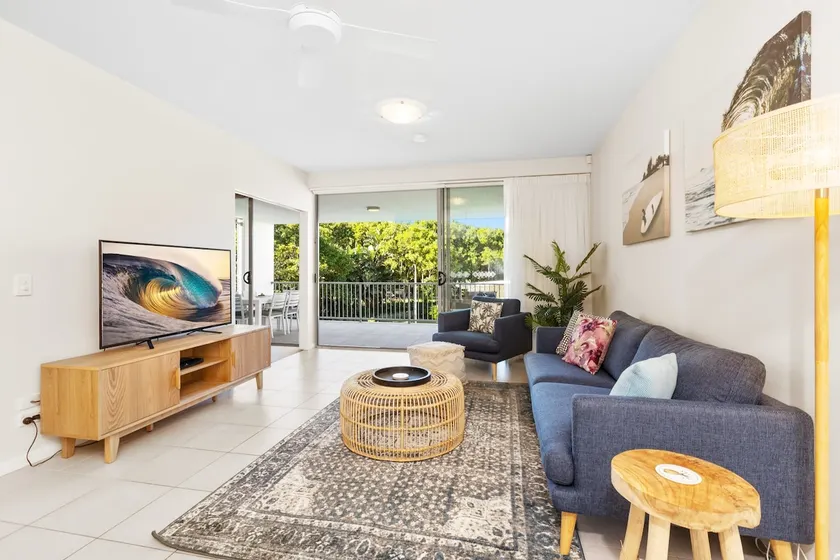 Beach Bliss - 3 Bedroom Apartment - Image 1