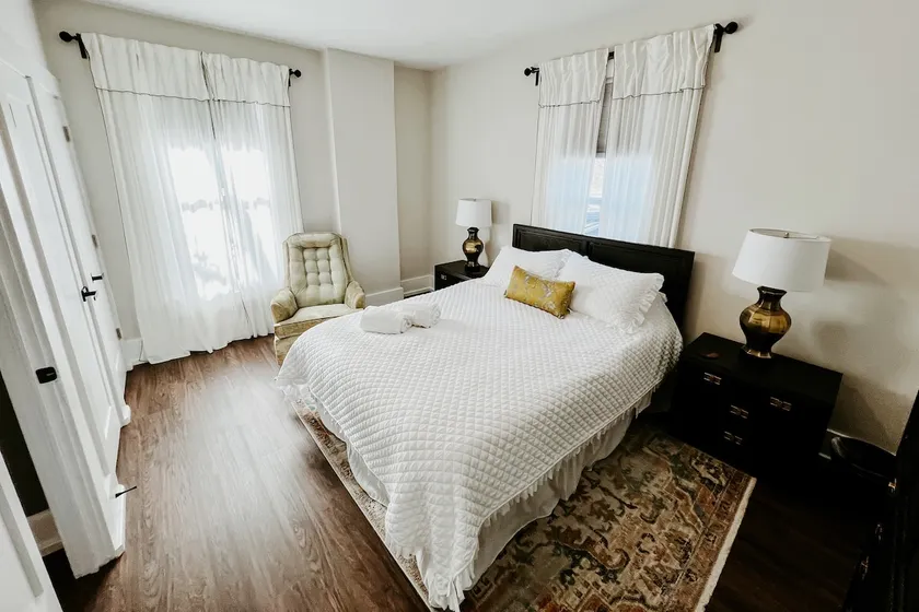 Charming Historic Downtown Delaware Apt 2B/1B - Image 1